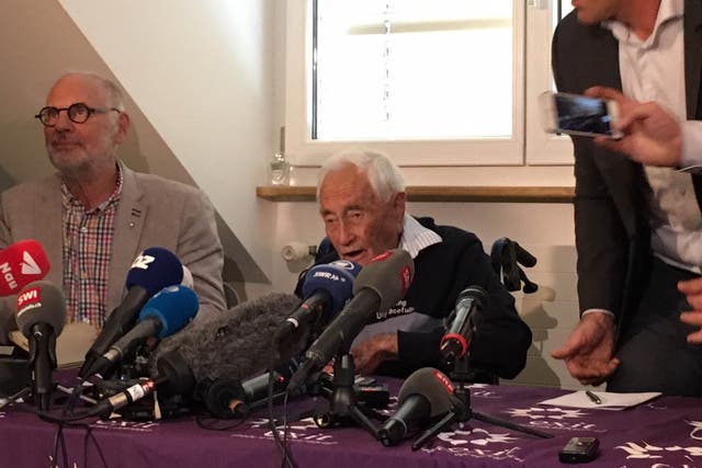 David Goodall answers questions at his final press conference the day before his assisted death