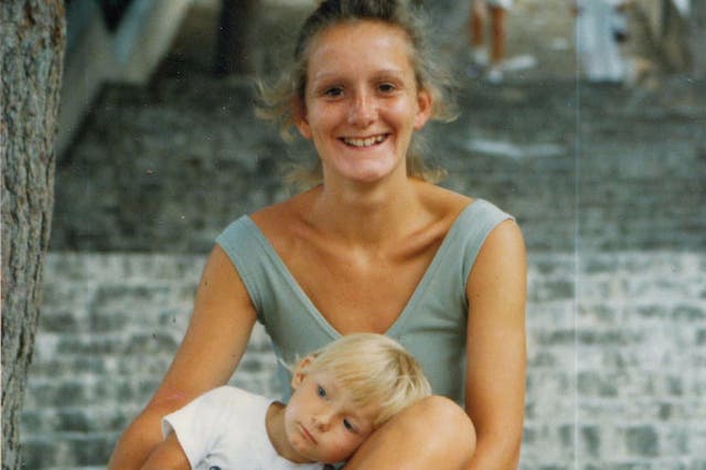 Daisy as a child with her mother Nicole Wilkins, who passed away aged 49