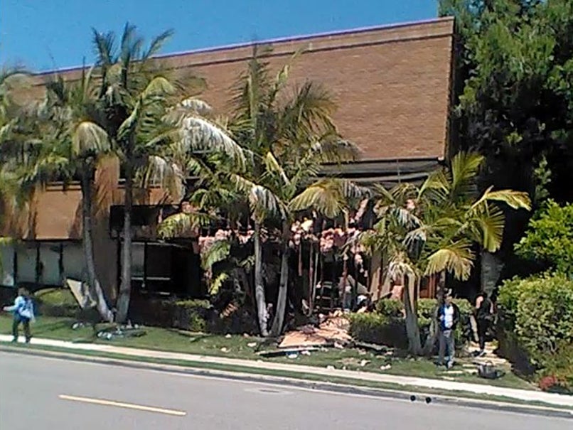 This image taken from cellphone video shows a building after a fatal explosion in Aliso Viejo, California, 15 May