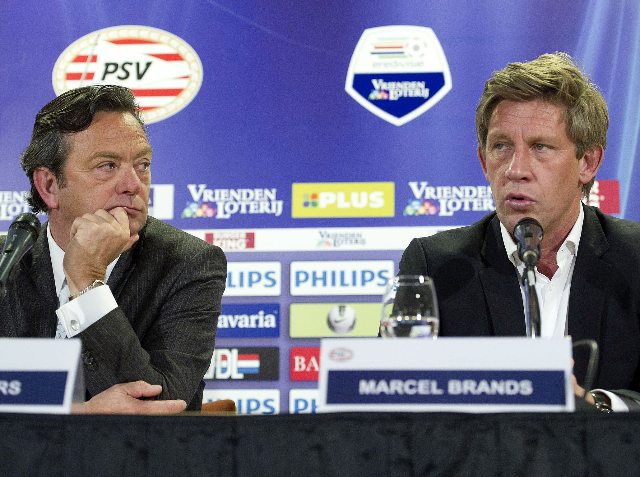 Marcel Brands (r) joins Everton from PSV Eindhoven