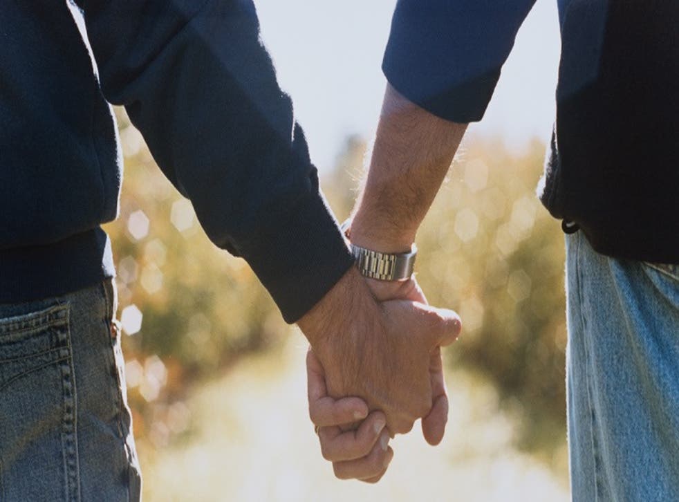 Gay And Lesbian Couples Explain Why They Don T Hold Hands In Public Indy100 Indy100 Gay And Lesbian Couples Explain Why They Don T Hold Hands In Public Indy100 Indy100