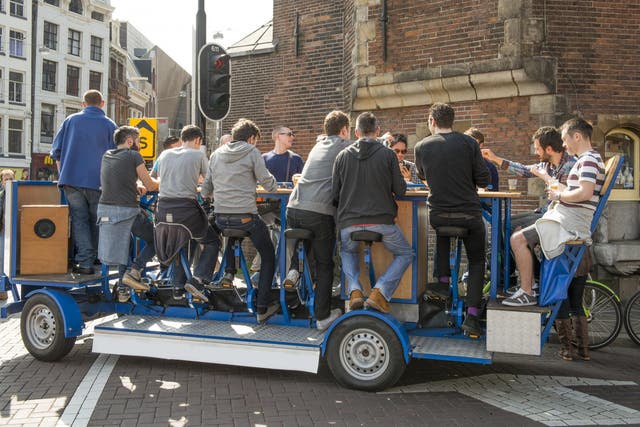 Amsterdam beer bike pub crawl