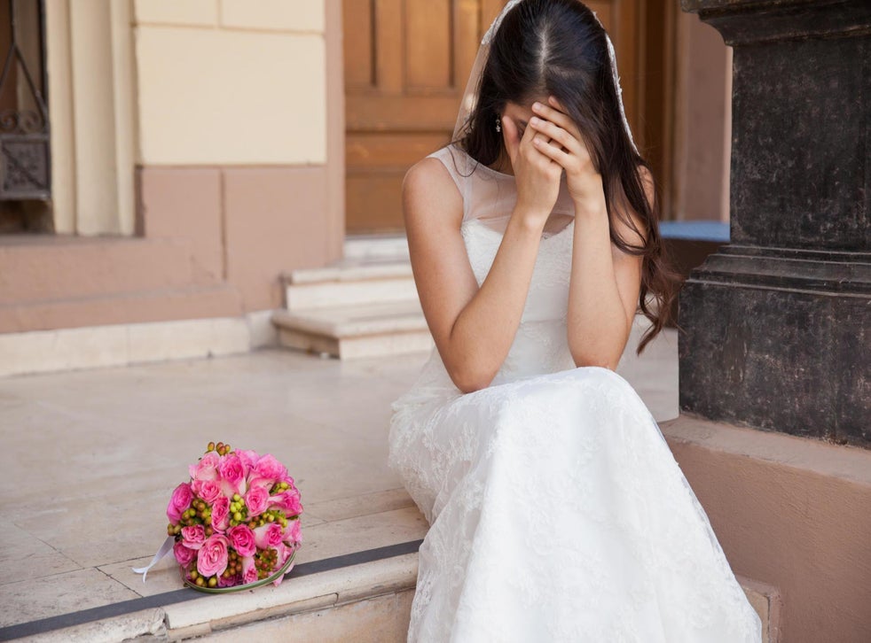 mother wearing white to wedding