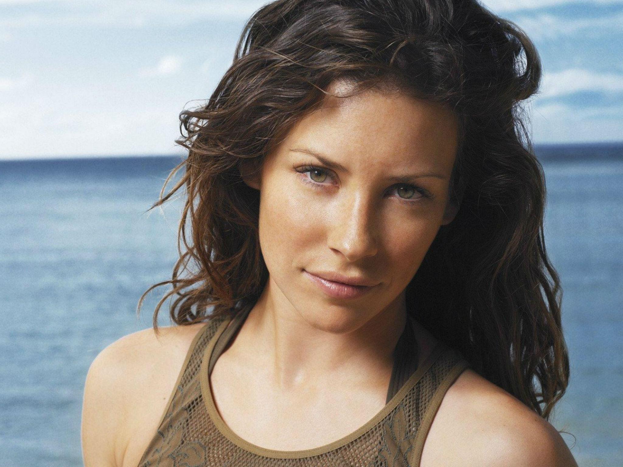 Evangeline Lilly claims she was intentionally injured by ...