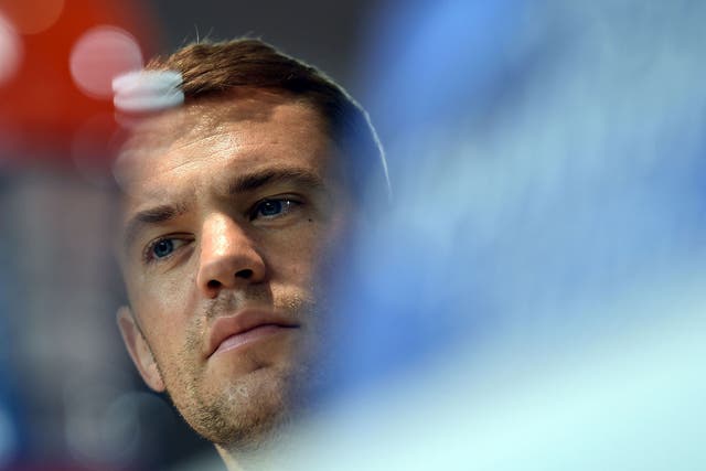Manuel Neuer started training with Bayern this week