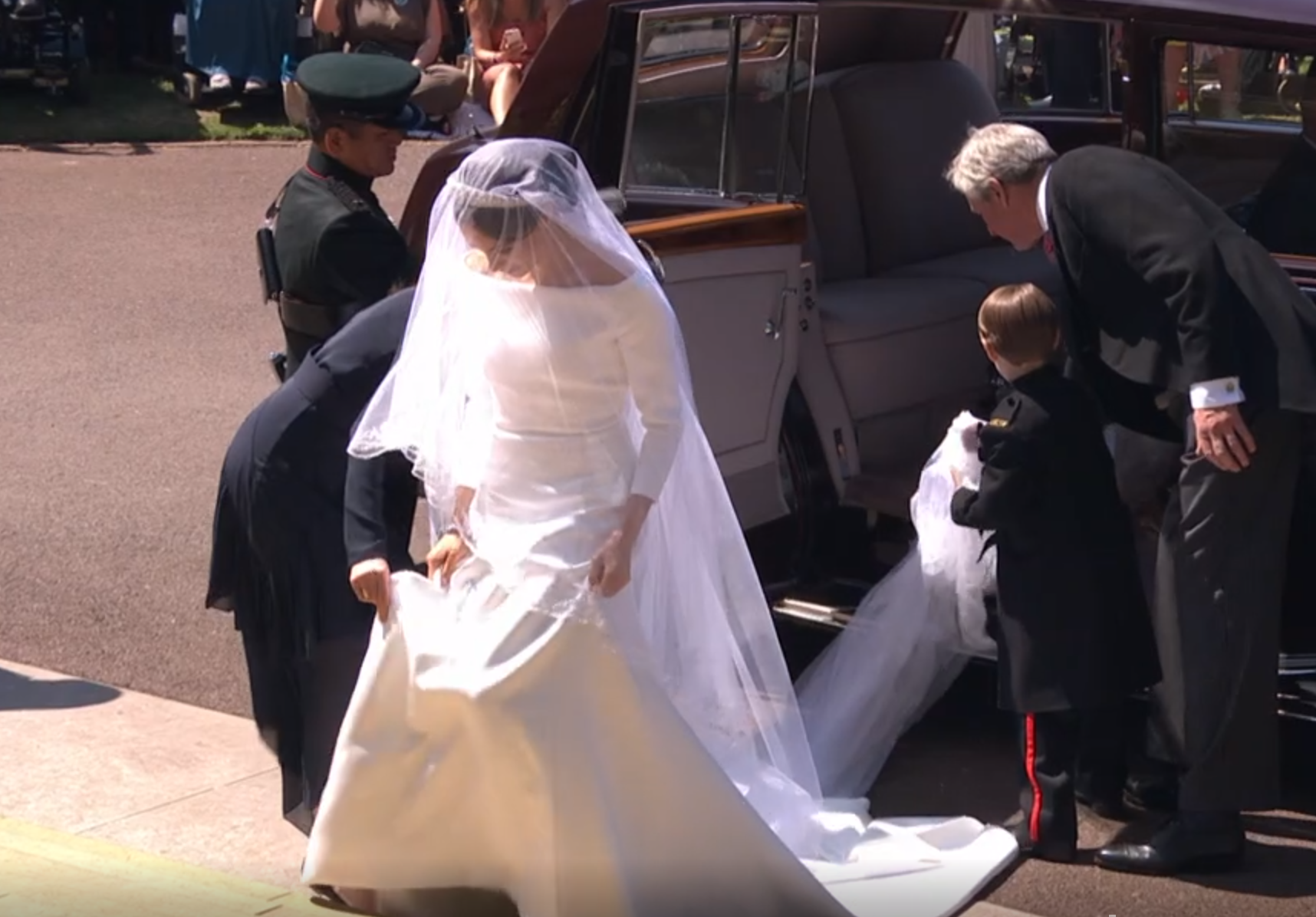 meghan wedding veil