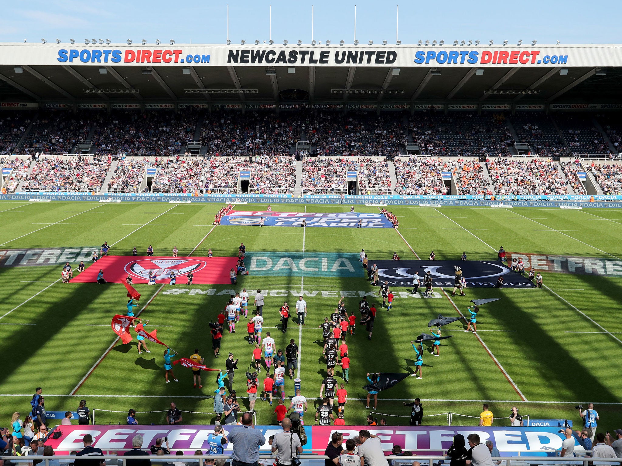 Widnes Vikings and St Helens take to the pitch at St James’ Park