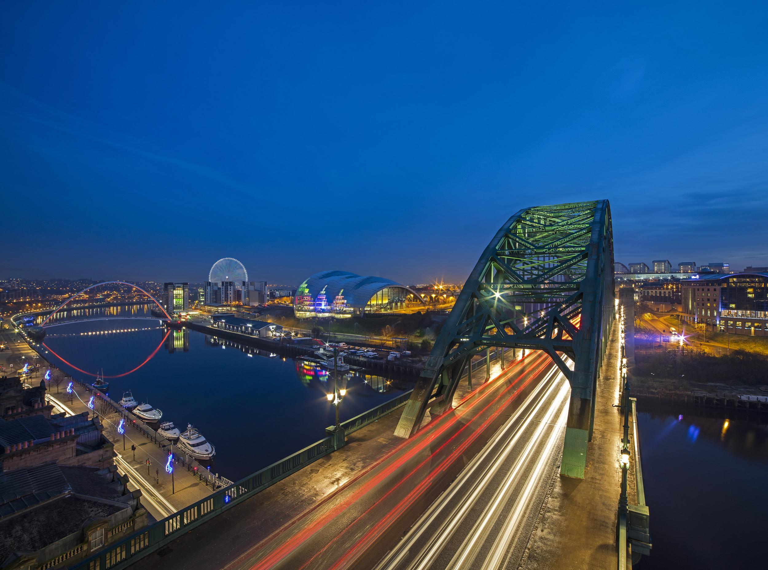 Artists’ impression of the Newcastle wheel with the Tyne Bridge in the foreground