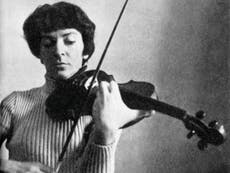 Wanda Wilkomirska: Polish violinist who rose to fame under communism