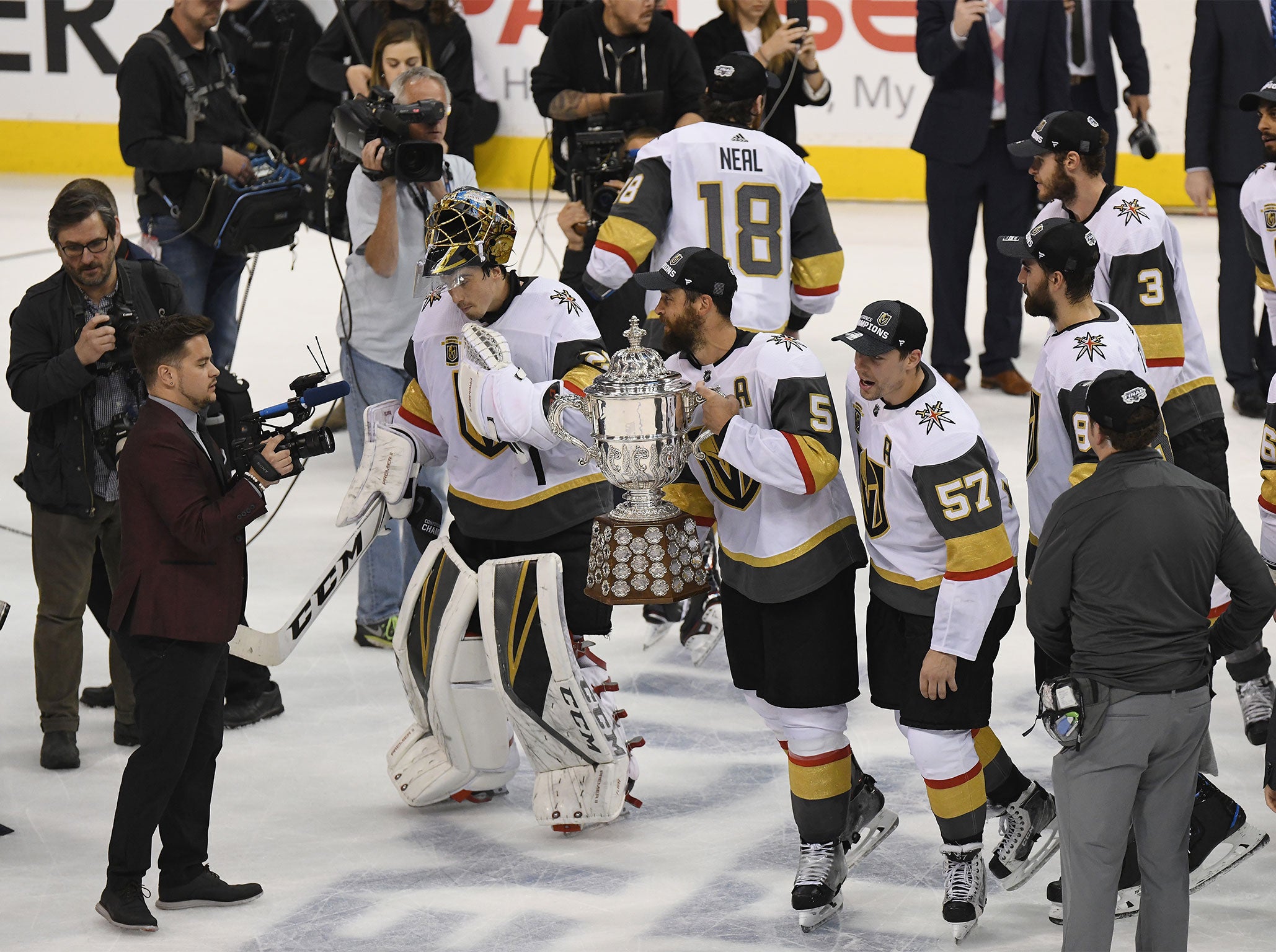 Las Vegas celebrate winning the Western Conference finals