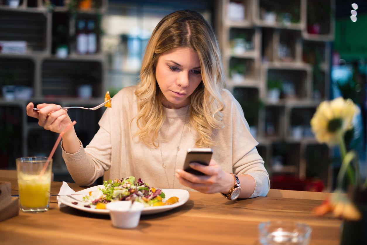 Eating alone could be making you unhappy, finds study | The Independent