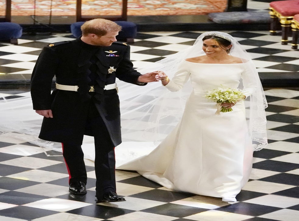 Katy Perry Criticises Meghan Markle S Wedding Dress Saying She Should Have Had One More Fitting The Independent The Independent