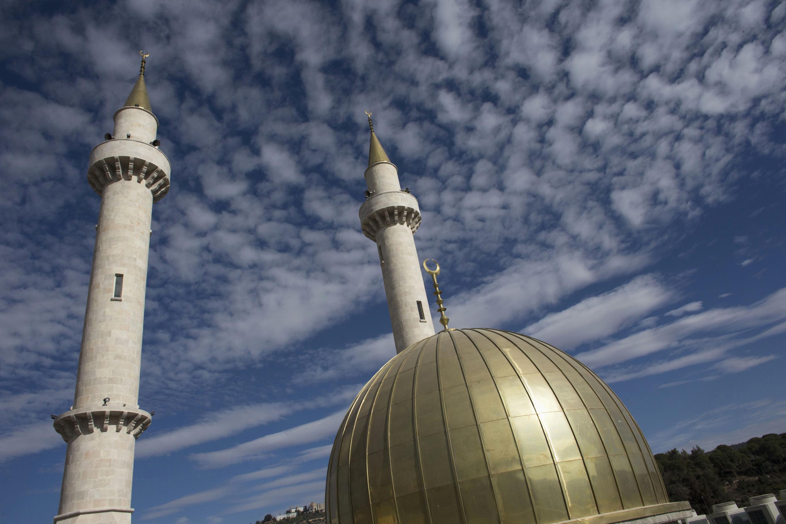 London mosque becomes first to accept cryptocurrency after ...