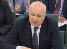 Iain Duncan Smith calls for £2bn investment in universal credit