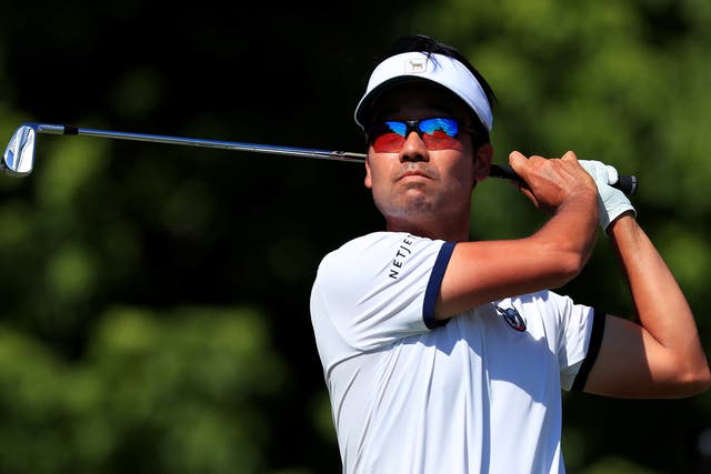 Kevin Na leads the Fort Worth Invitational at Congressional by one shot ahead of Charley Hoffman