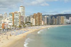 Benidorm beaches close after Portuguese man o' war invasion