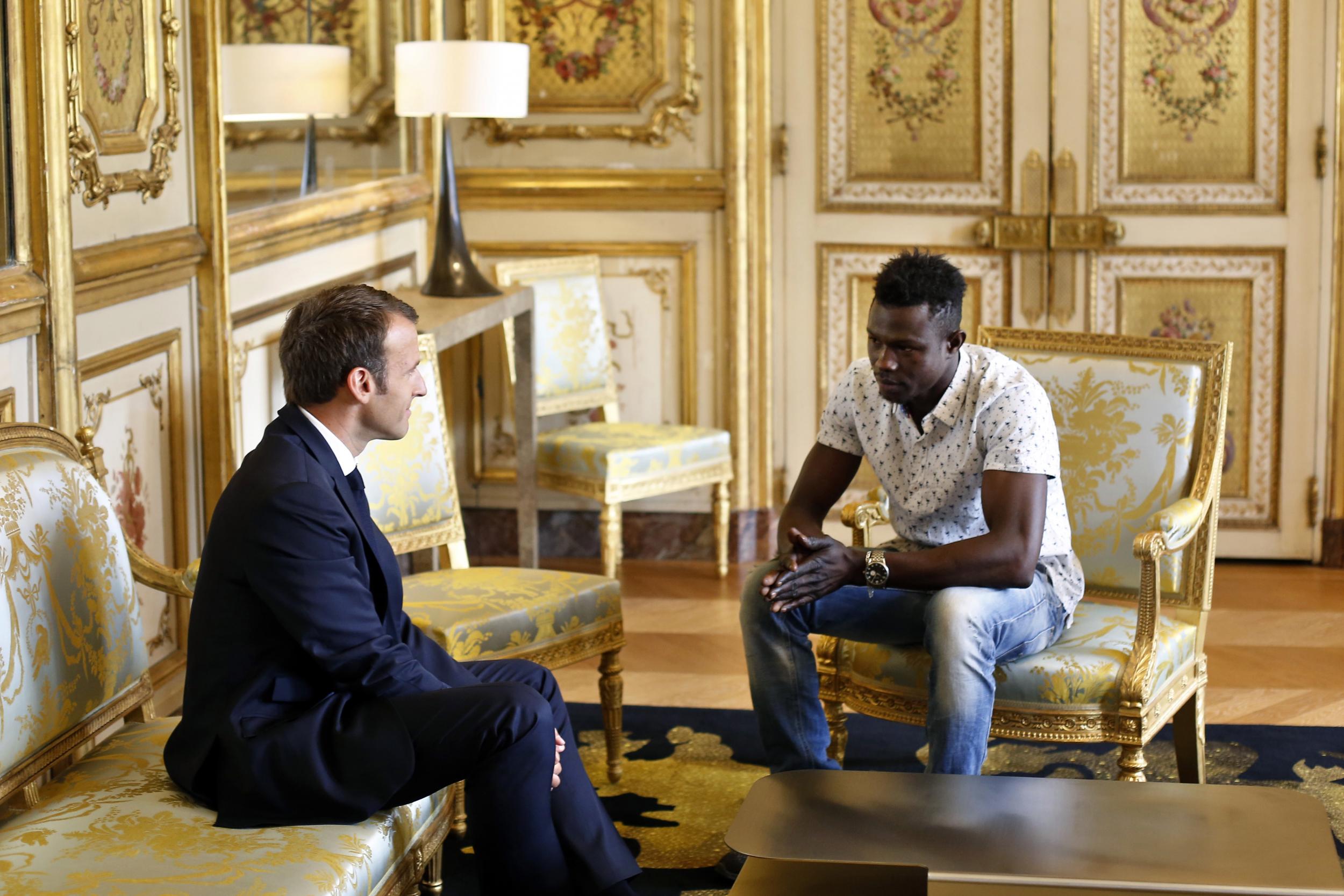 Mamoudou Gassama meets with President Macron