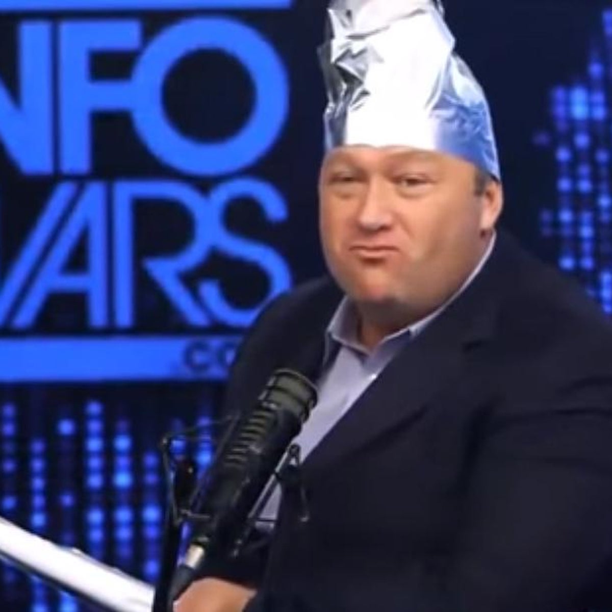 Alex Jones: Who is the ranting alt-right radio host and what are his craziest conspiracy theories? | The Independent | The Independent
