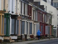 One in 10 letting agents refuse to rent to families on housing benefit