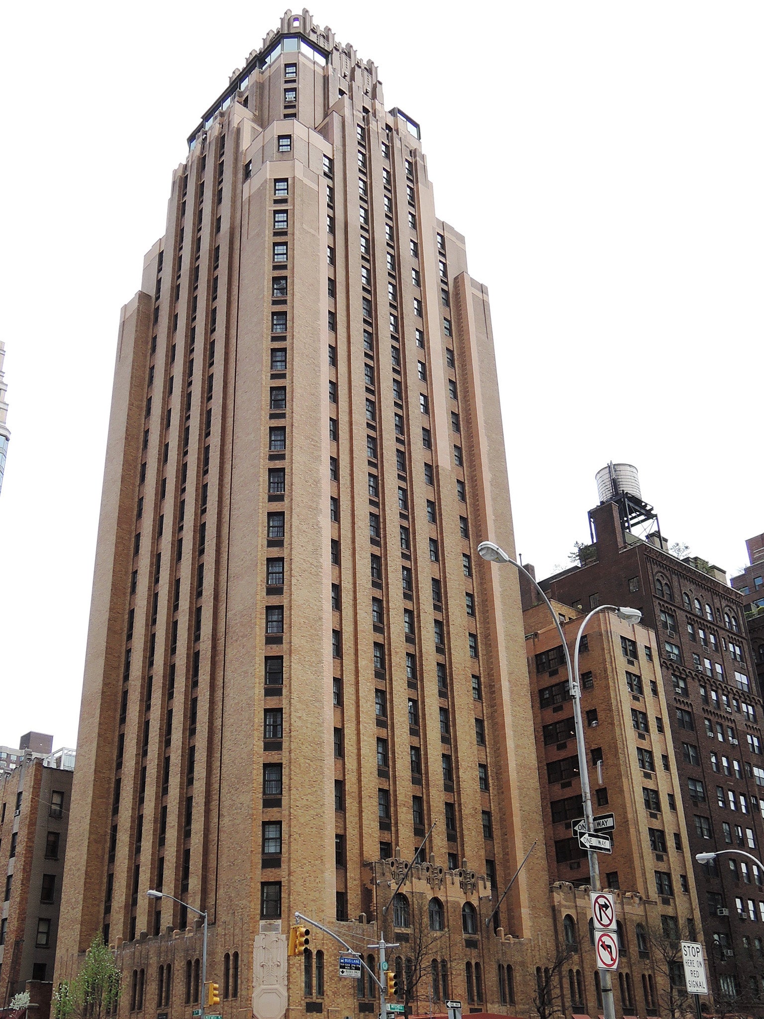 &#13;
&#13;
Until 1934, only women could live in the Panhellenic, now known as Beekman Tower &#13;