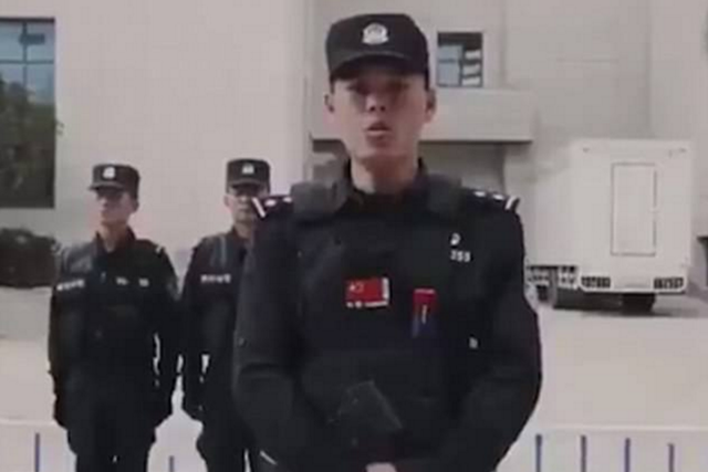 Police in China give accurate advice on how to survive a knife attack