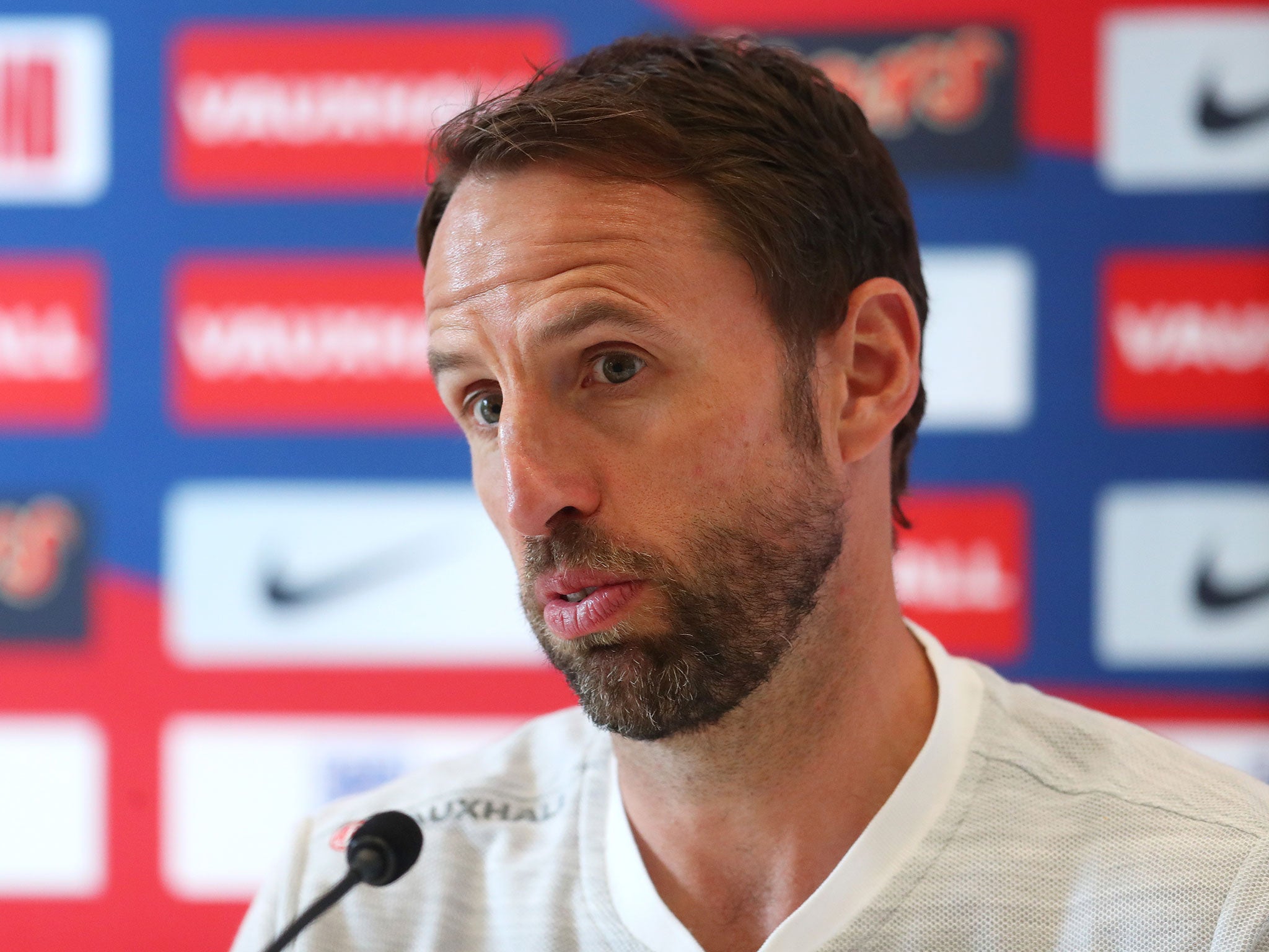 Gareth Southgate supports Raheem Sterling over gun tattoo controversy