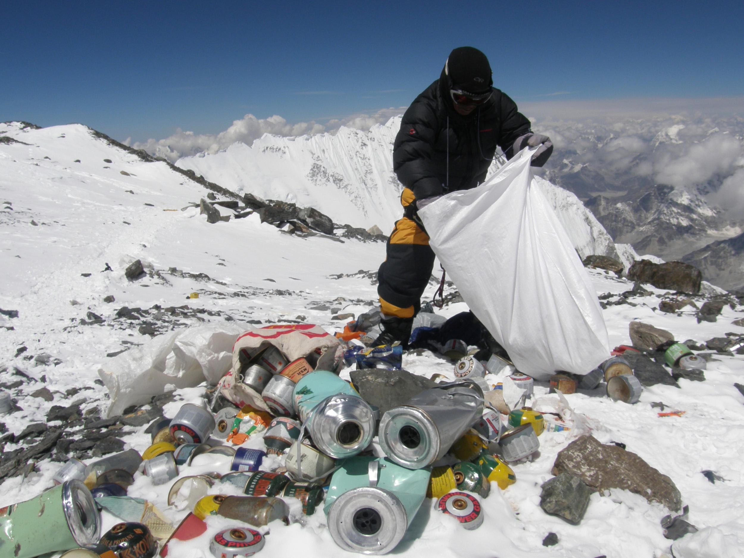 Se necesita una limpieza importante del Everest
