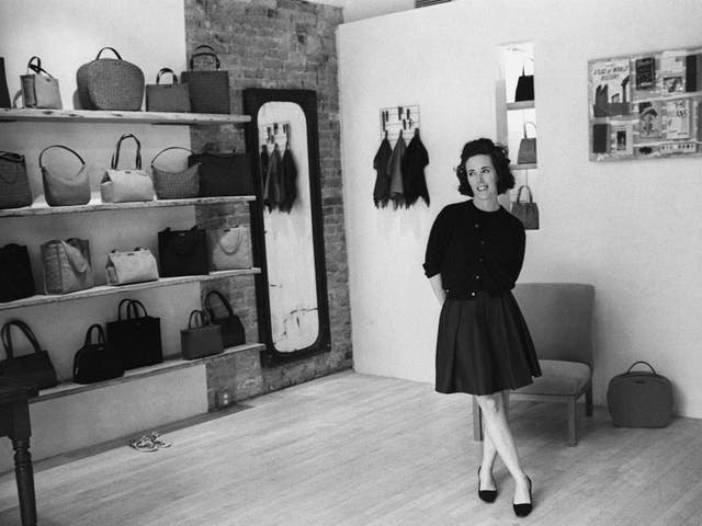 Kate Spade: Fashion designer who arrived in New York with $7 and built an  empire on her must-have handbag | The Independent | The Independent