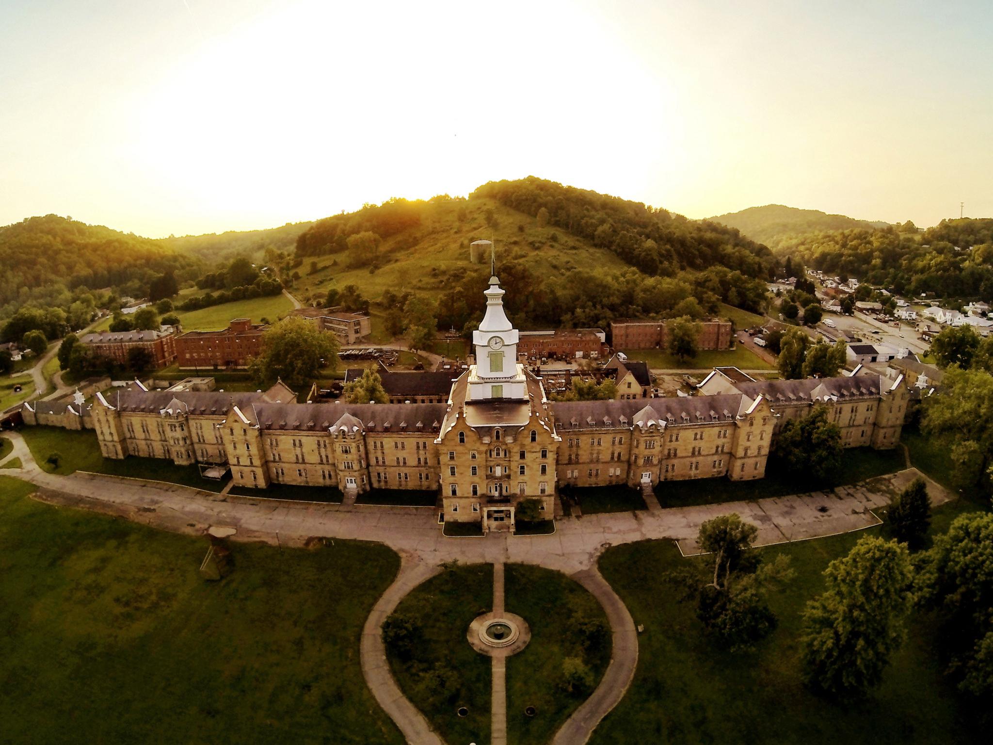 In West Virginia A Moving Respectful Tour Of The Trans Allegheny Lunatic Asylum The