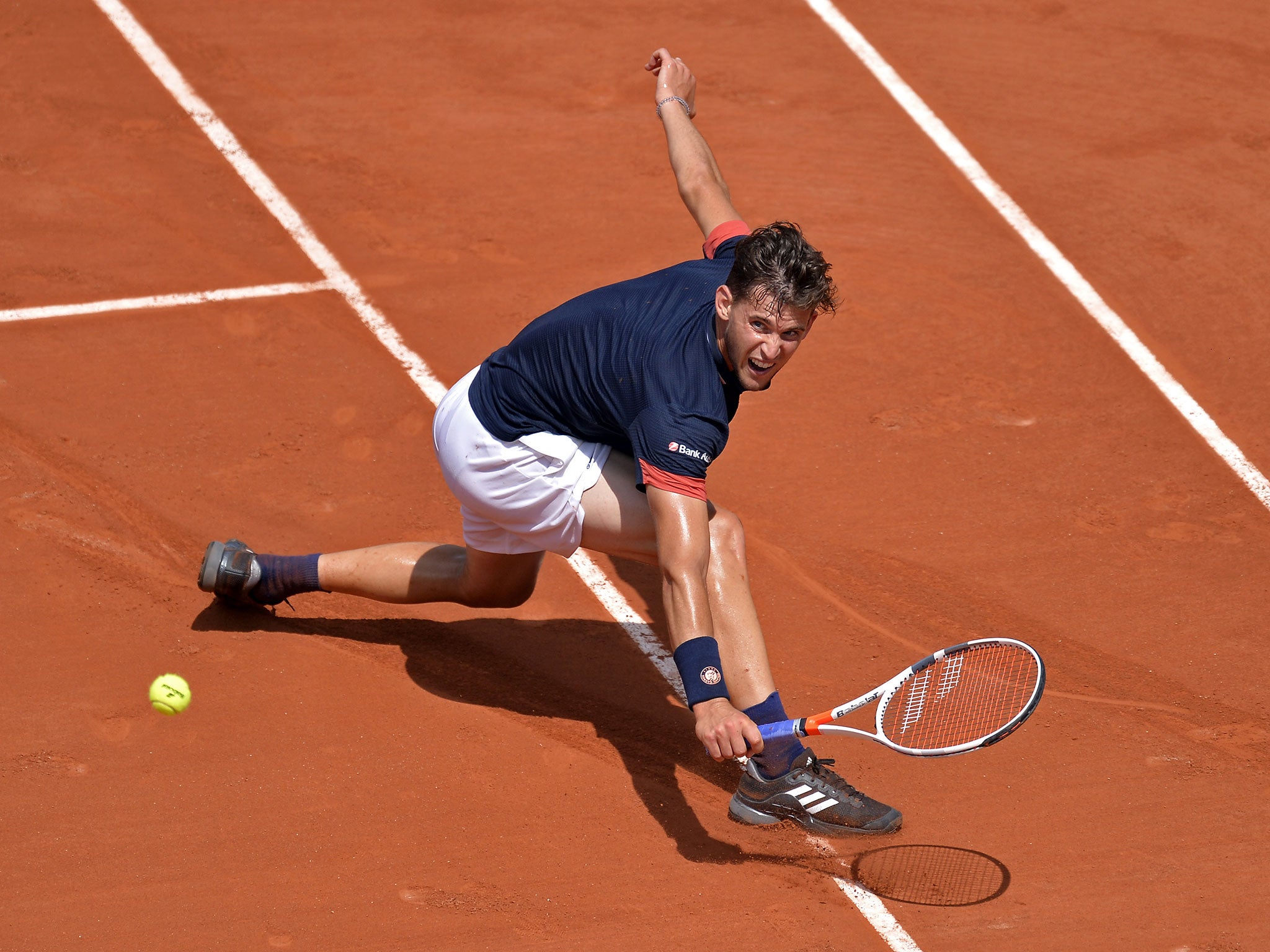 Dominic Thiem in action against his Italian opponent