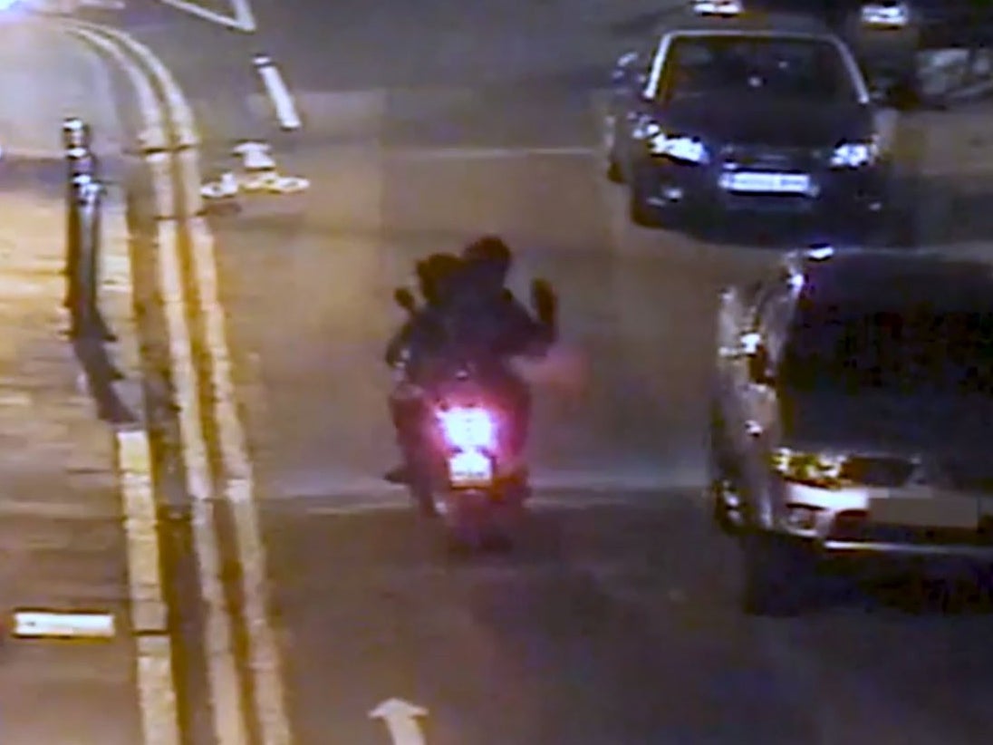 Jordan Bailey-Mascoll pass Danny Pearce on a moped and point him out as a potential victim