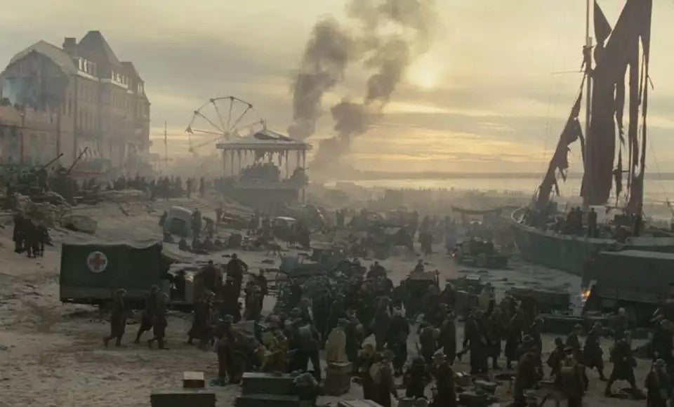 Thousands of extras were used in ‘Atonement”