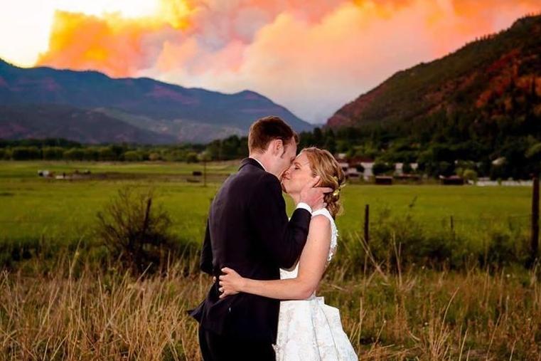 Newlyweds Michael and Sara Kramer shot their wedding photos in front of the 416 Fire (Alexi Hubbell Photography)