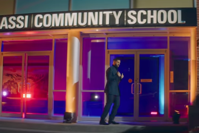 Drake in the video for 'I'm Upset'
