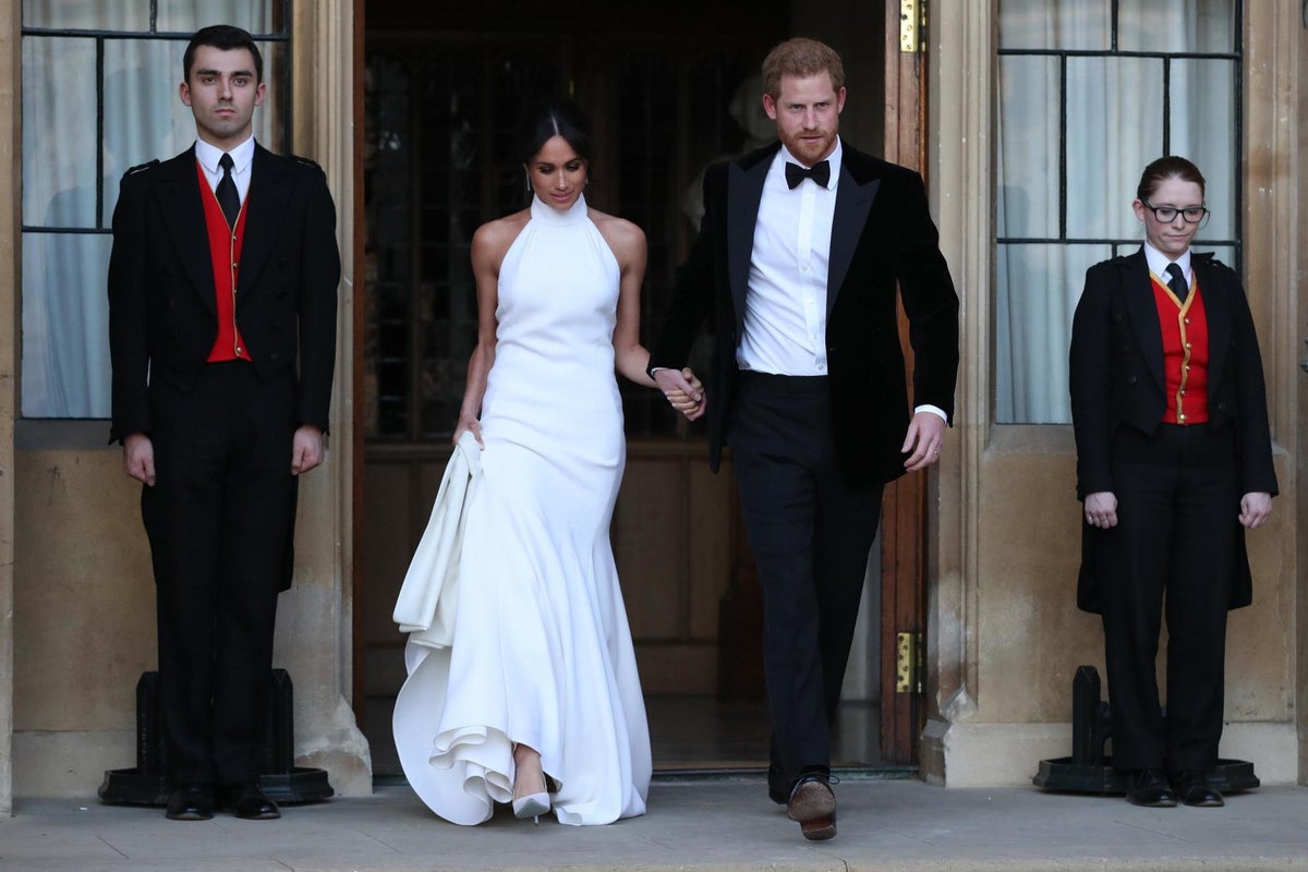 Stella Mccartney To Sell Recreations Of Meghan Markle S Reception Wedding Dress The Independent The Independent