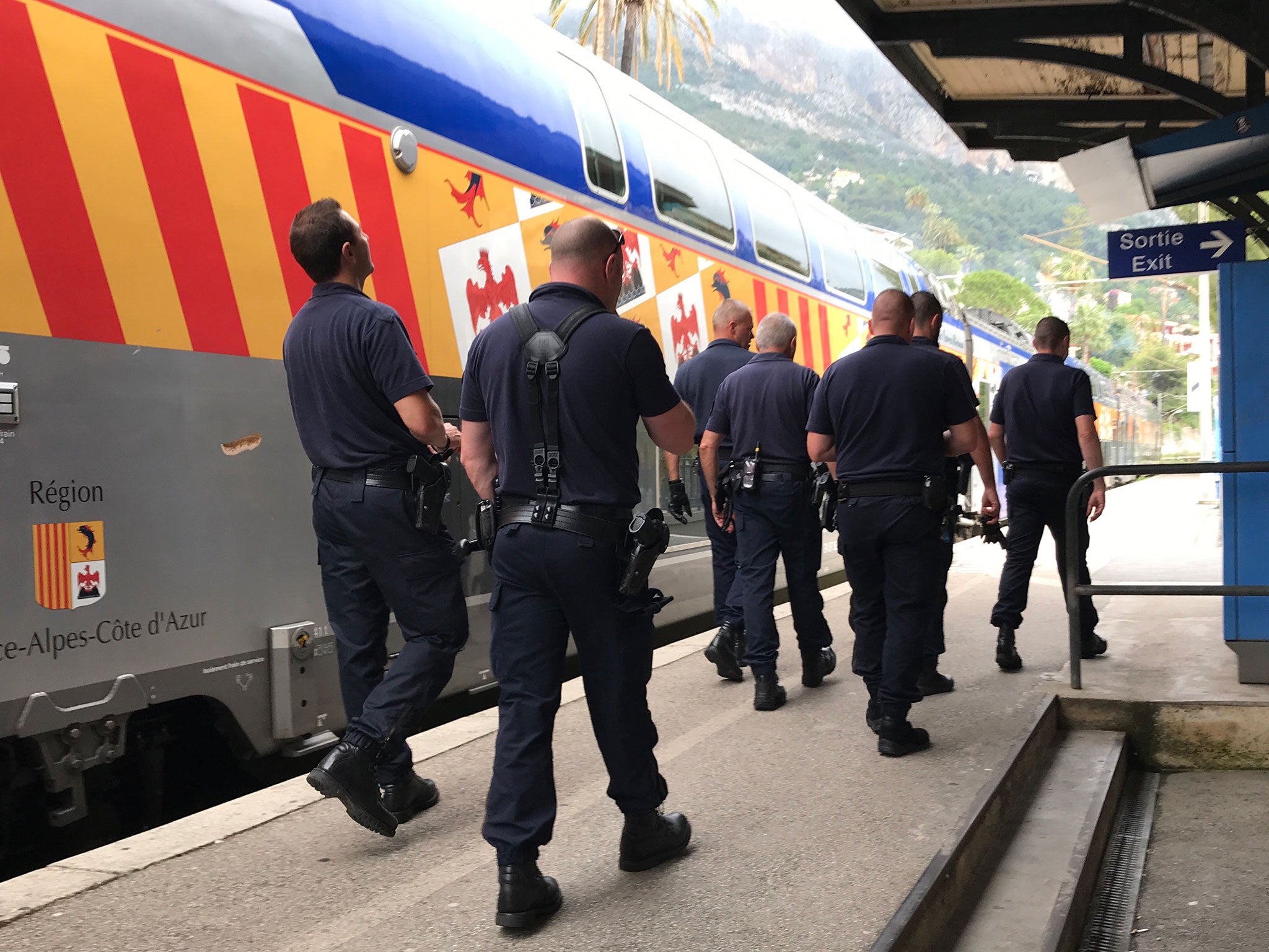 French police routinely stop unaccompanied children and put them on trains back to Italy after altering their paperwork, report alleges