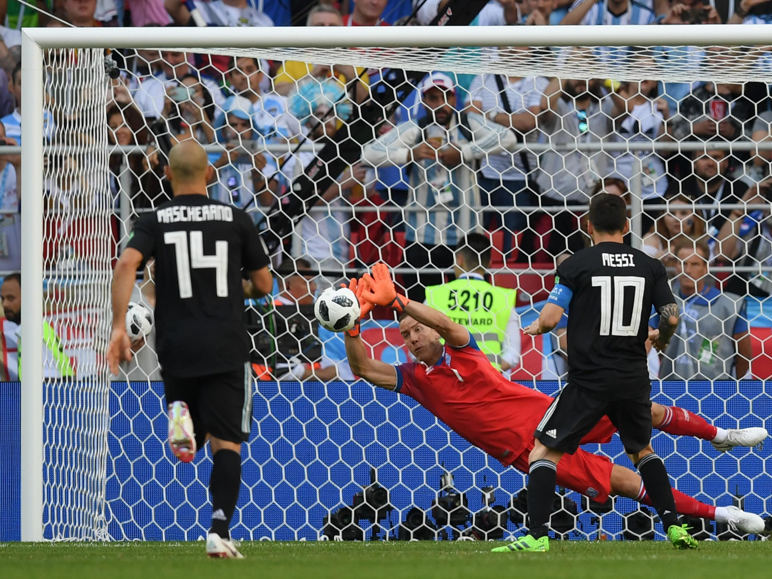 Argentina Vs Iceland Lionel Messi Misses Penalty As Albiceleste