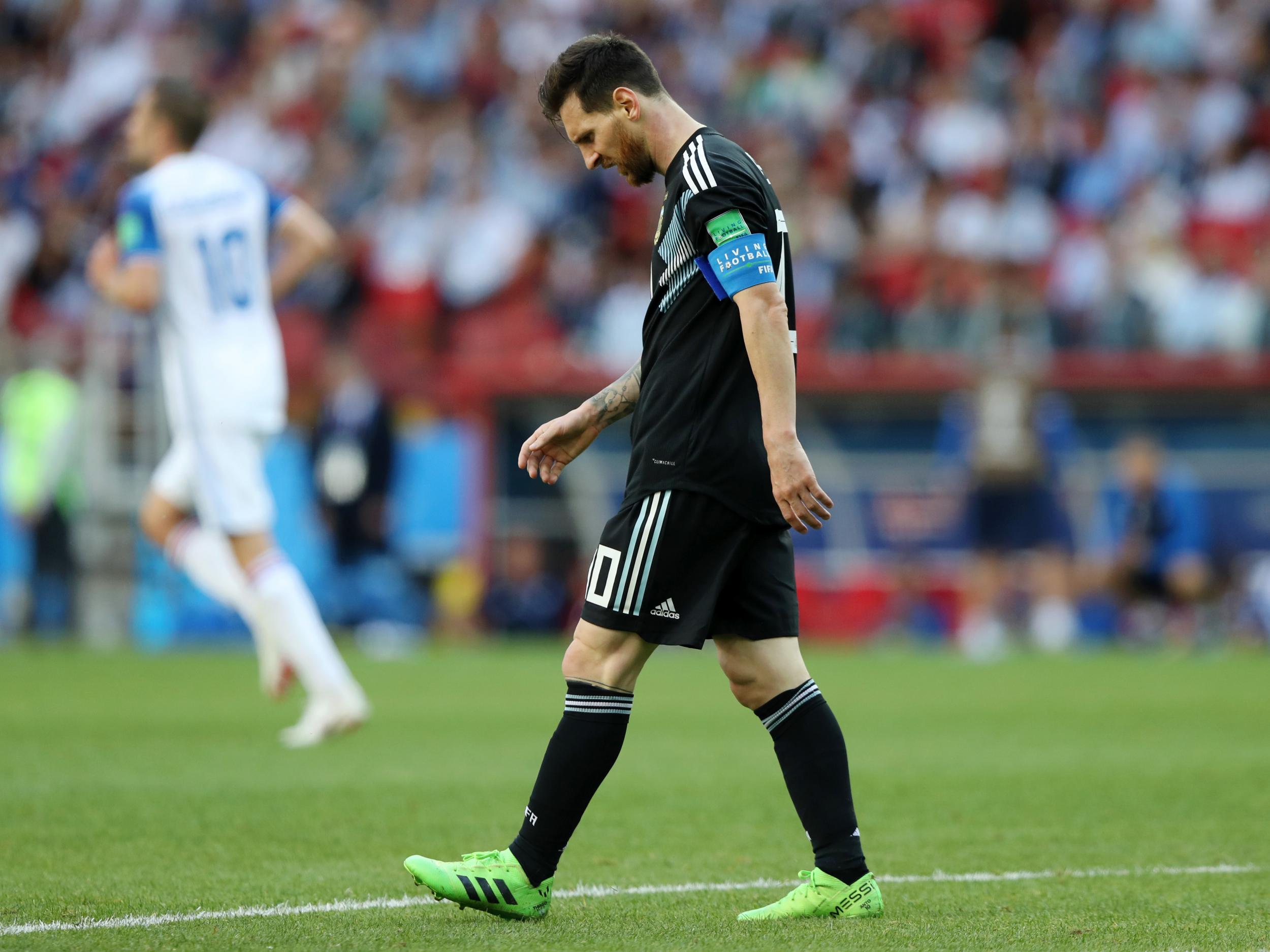 Argentina Vs Iceland Lionel Messi Misses Penalty As Albiceleste