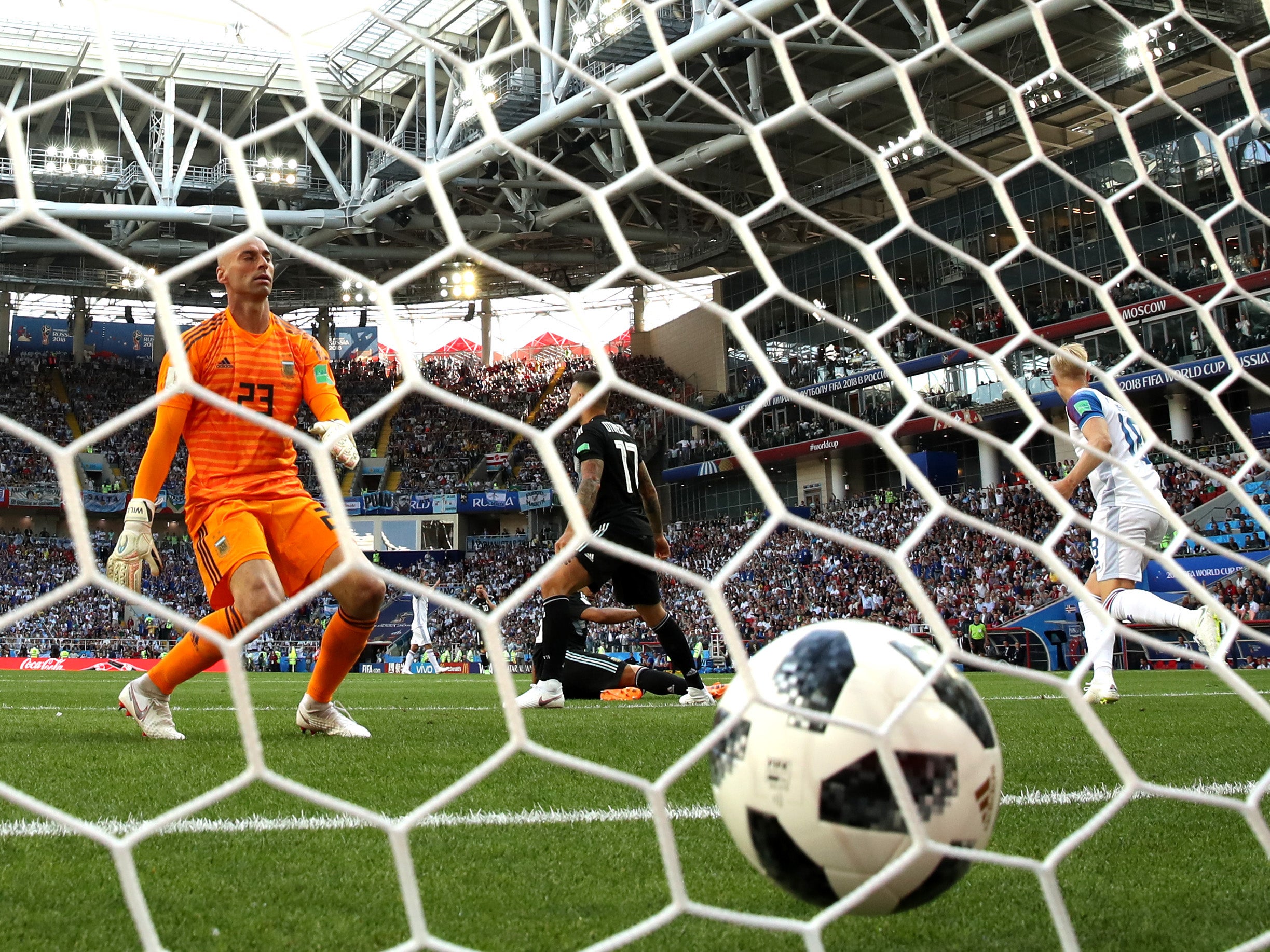 Willy Caballero had a poor game for Argentina on his competitive debut