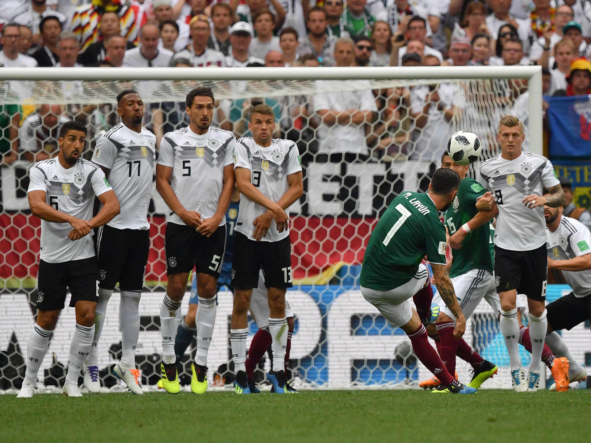 德国vs墨西哥在哪个球场进行(德国vs墨西哥在哪个球场进行比赛)