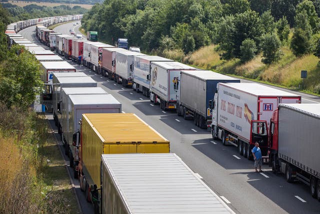 A “no-deal” scenario under which the UK reverts to World Trade Organisation tariffs would cost the UK £27bn because of increased barriers to trade and higher labour costs, report suggests