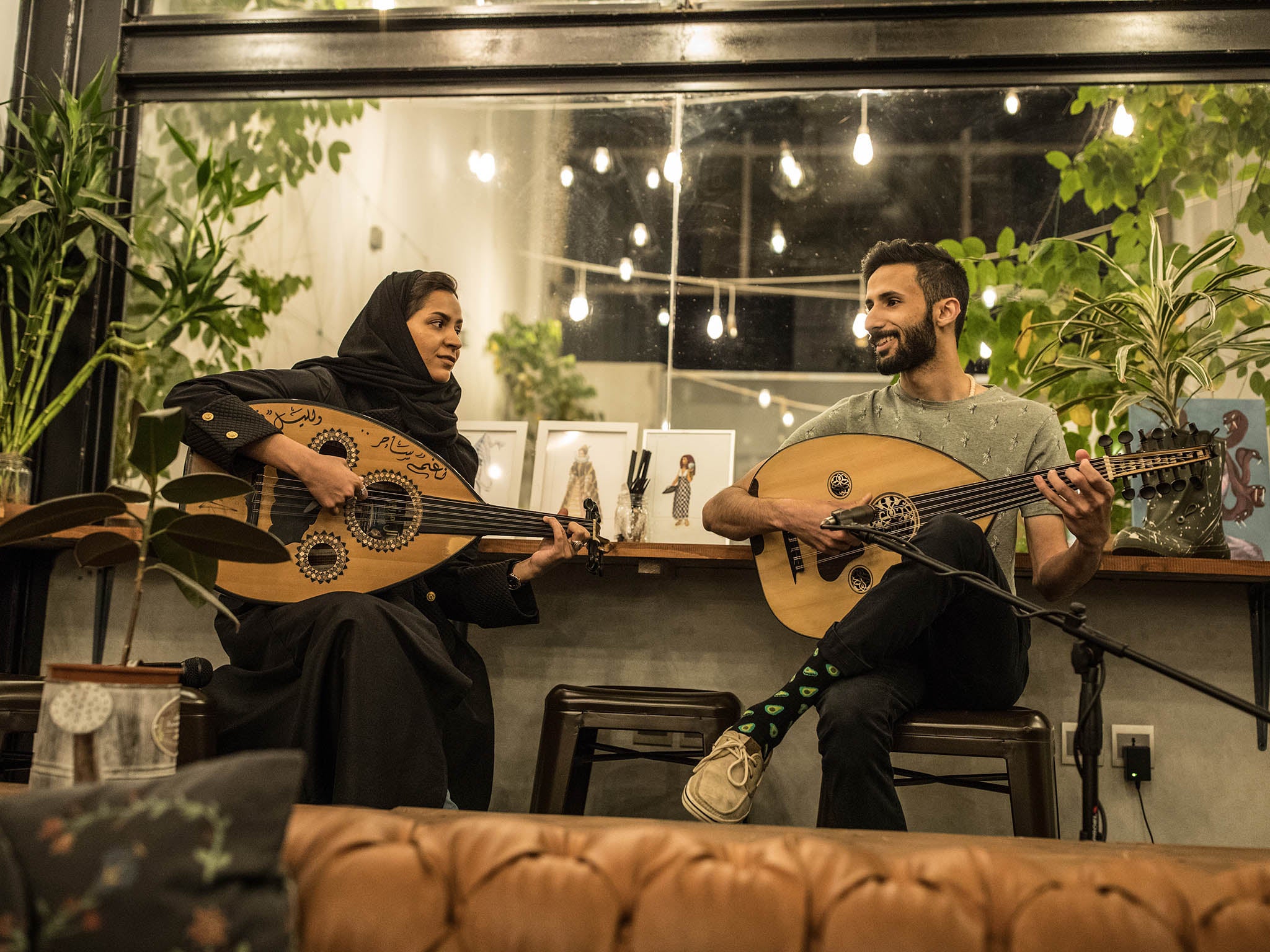 A performance from the night of the one year anniversary party of Nabt Fenjan