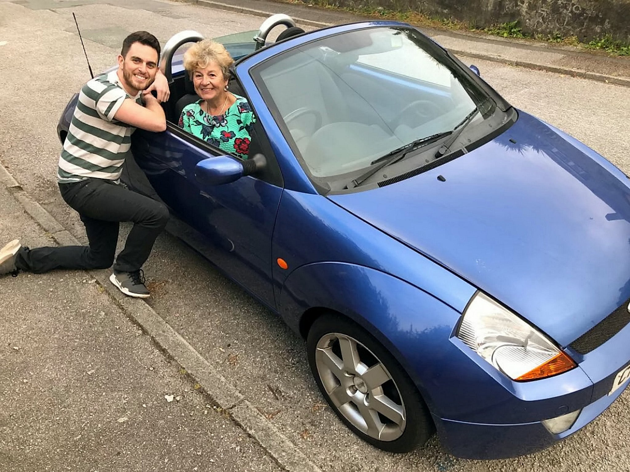 Ross Rothero-Bourge bought his mother Lynette Rothero a new Ford StreetKa after she supported his music career