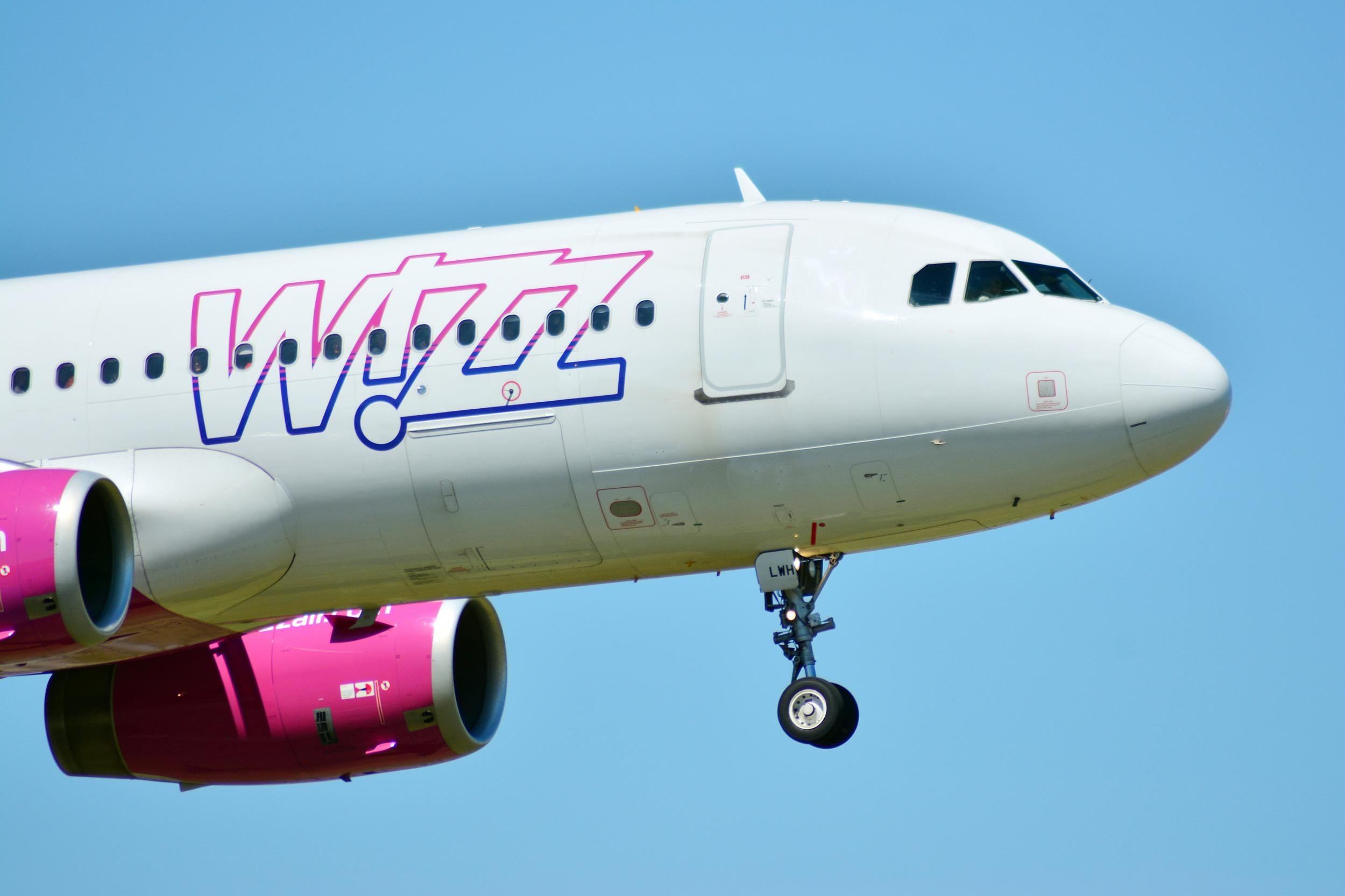 wizz air carry on rules