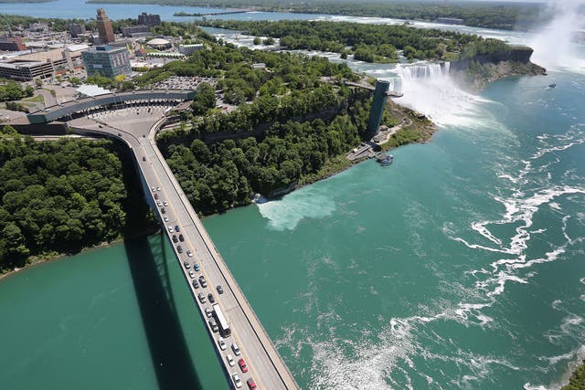 The Niagara Falls straddle the US-Canada border
