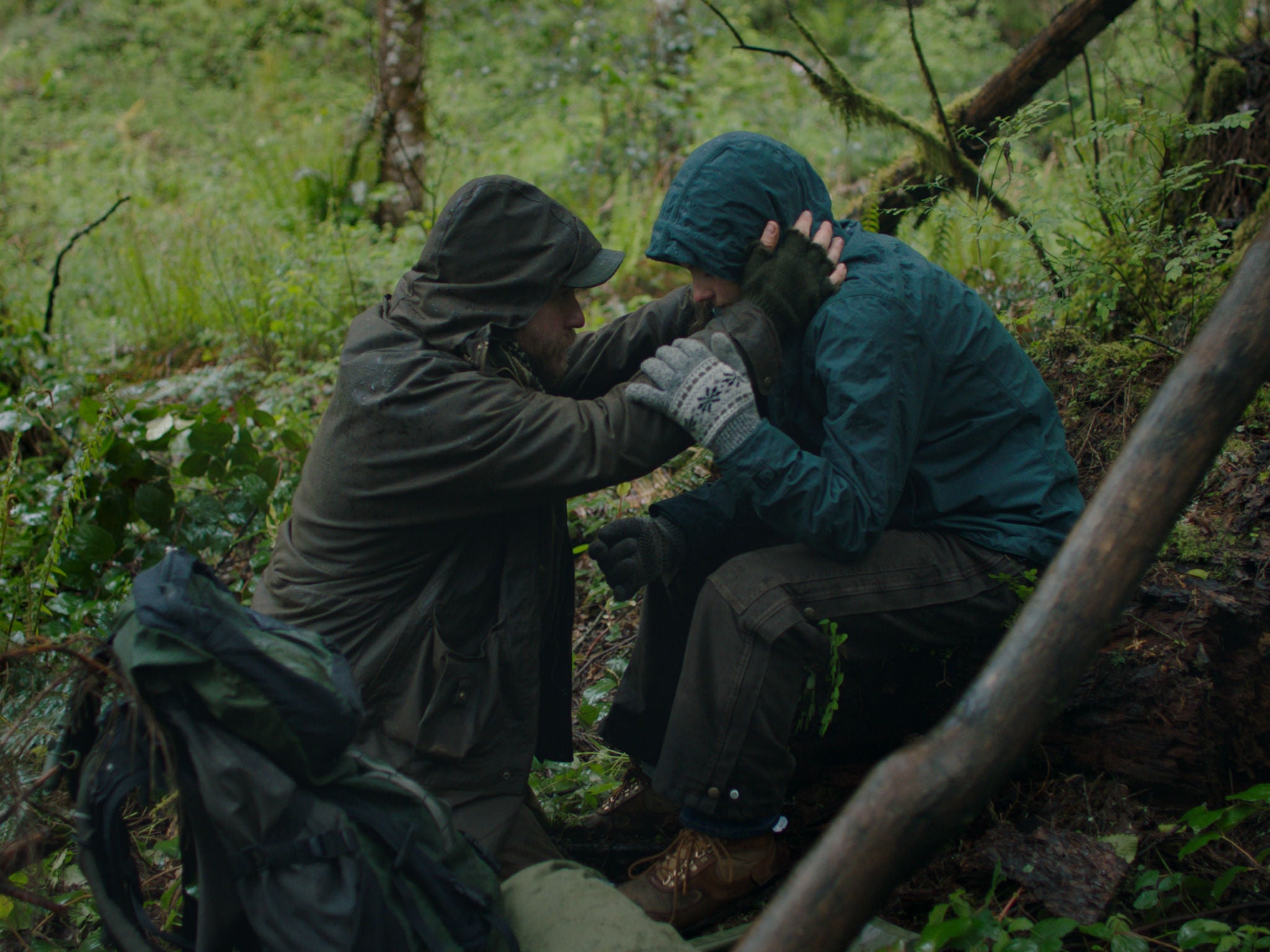 Ben Foster and Thomasin McKenzie in ‘Leave No Trace’