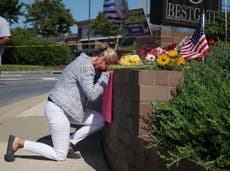 Capital Gazette staff 'like family', says mourning Annapolis community