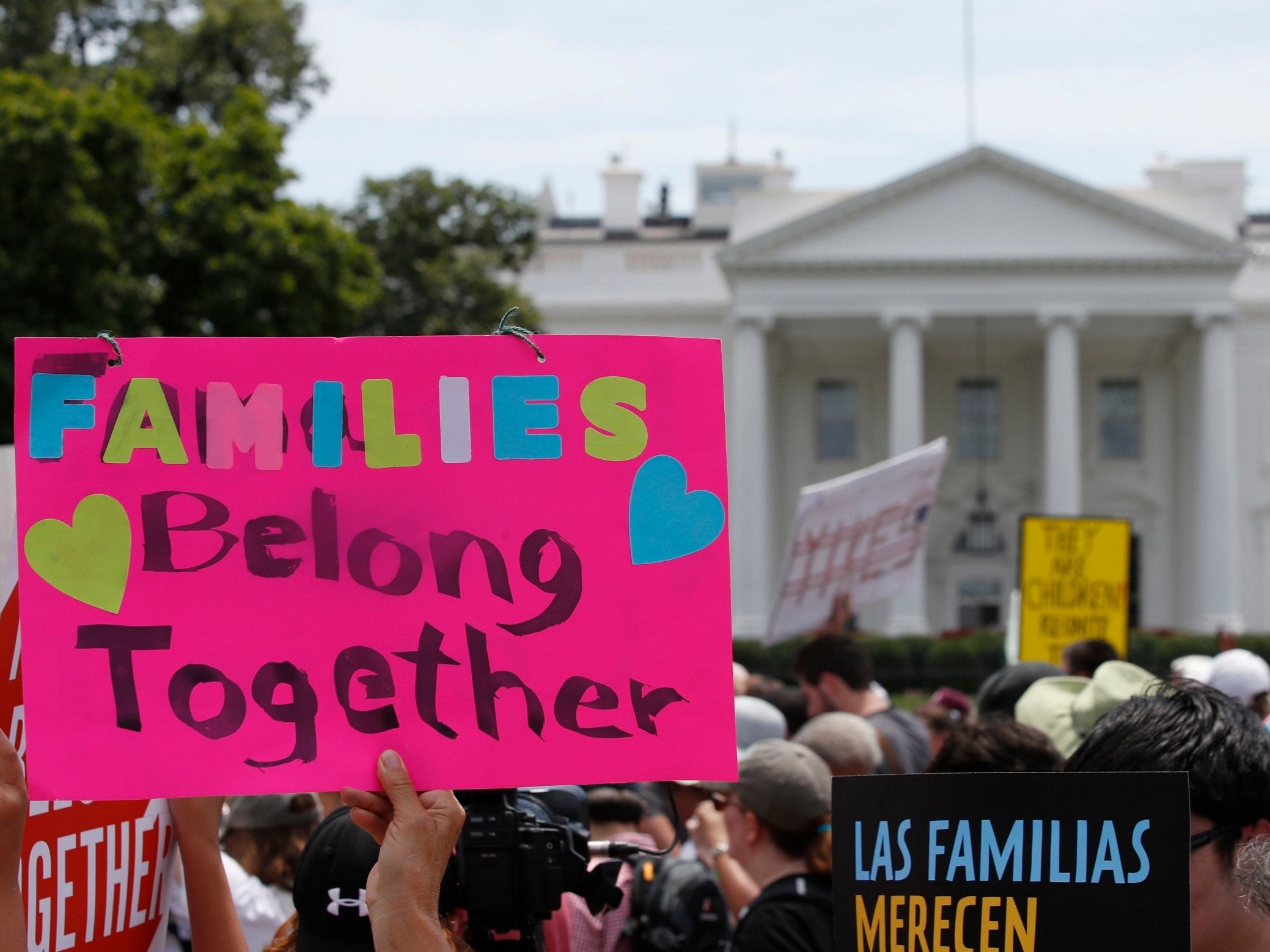Crowds march past the White House to protest against the separation of immigrant children from their parents