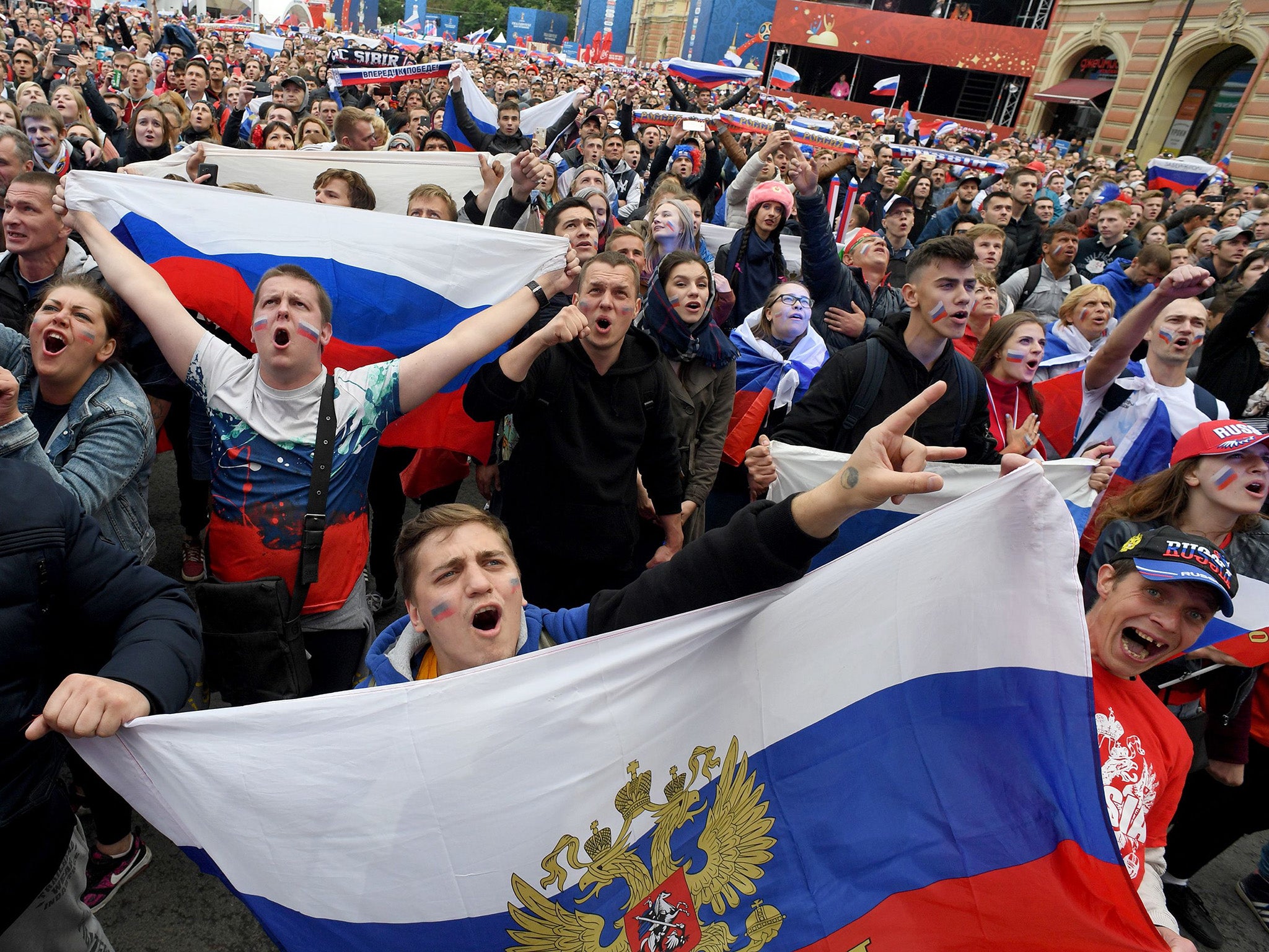 Russia fans react as they watch a live telecast (AFP/Getty )