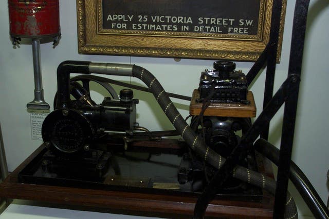 Booth's vacuum cleaner displayed in London's Science Museum